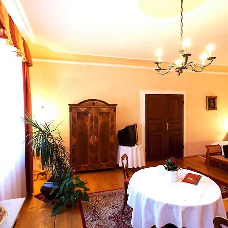 布劳尔酒店 - 埃本斯德纳家庭 3*