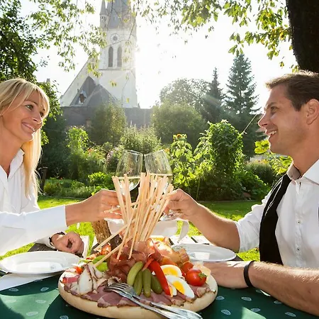 招待所 布劳尔酒店 - 埃本斯德纳家庭