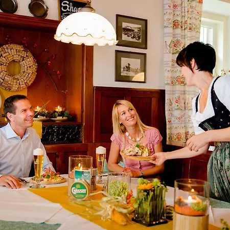 Braeuer - Familie Eibensteiner