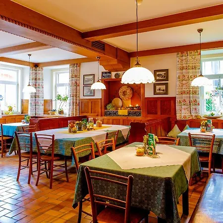 招待所 布劳尔酒店 - 埃本斯德纳家庭 3*