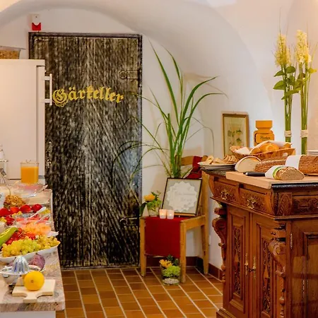 布劳尔酒店 - 埃本斯德纳家庭 Weißkirchen in Steiermark