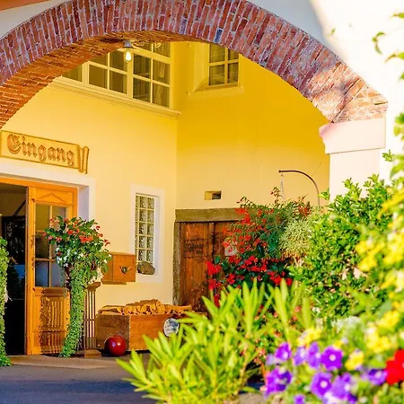 布劳尔酒店 - 埃本斯德纳家庭 Weißkirchen in Steiermark