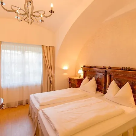 布劳尔酒店 - 埃本斯德纳家庭 Weißkirchen in Steiermark