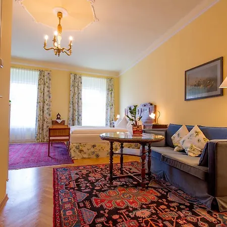 招待所 布劳尔酒店 - 埃本斯德纳家庭