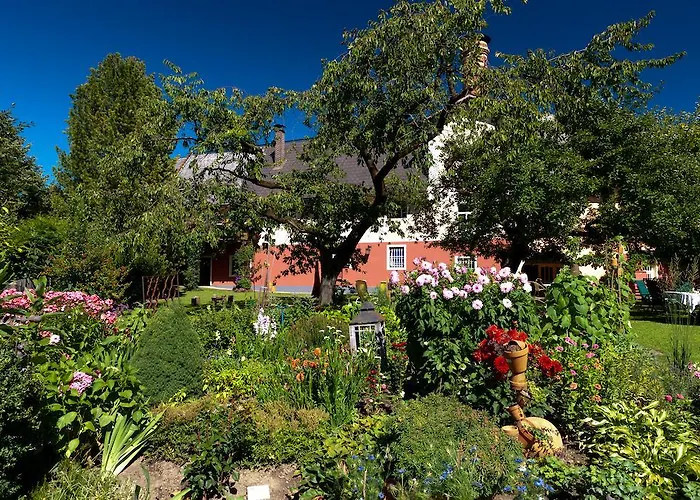 Guest house Braeuer - Familie Eibensteiner Weisskirchen in Steiermark
